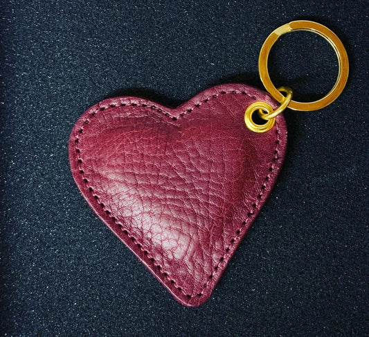 Leather Heart Keyring – Handmade Premium Quality | sanoyannickatelier.shop